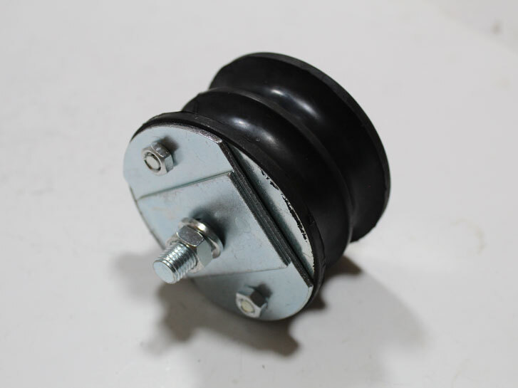 Подушка двигуна ВАЗ 2101-07 у зборі 2101-1001020 CARWAY