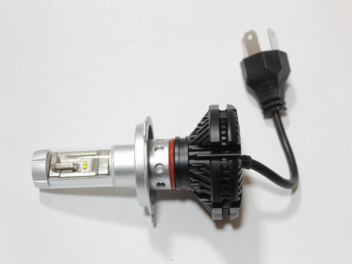 Лампа LED Н4 H/L, діод PHILIPS ZES/ 9-32V, 22W, 6000К/тип охолодження радіатор "X3"