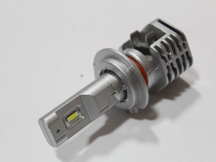 Лампа LED H7mini , діод 1860/9-32V, 22W, 6000K/тип охлодження -радиатор "TМ3"