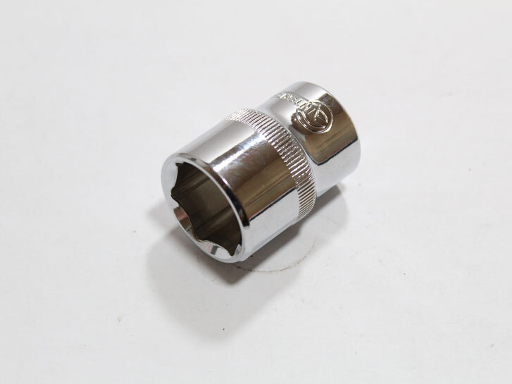 Головка 1/2" 6-гран 20 мм Intertool