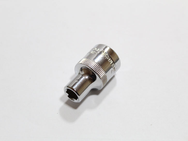 Головка 1/2" 6-гран 8 мм "Intertool"