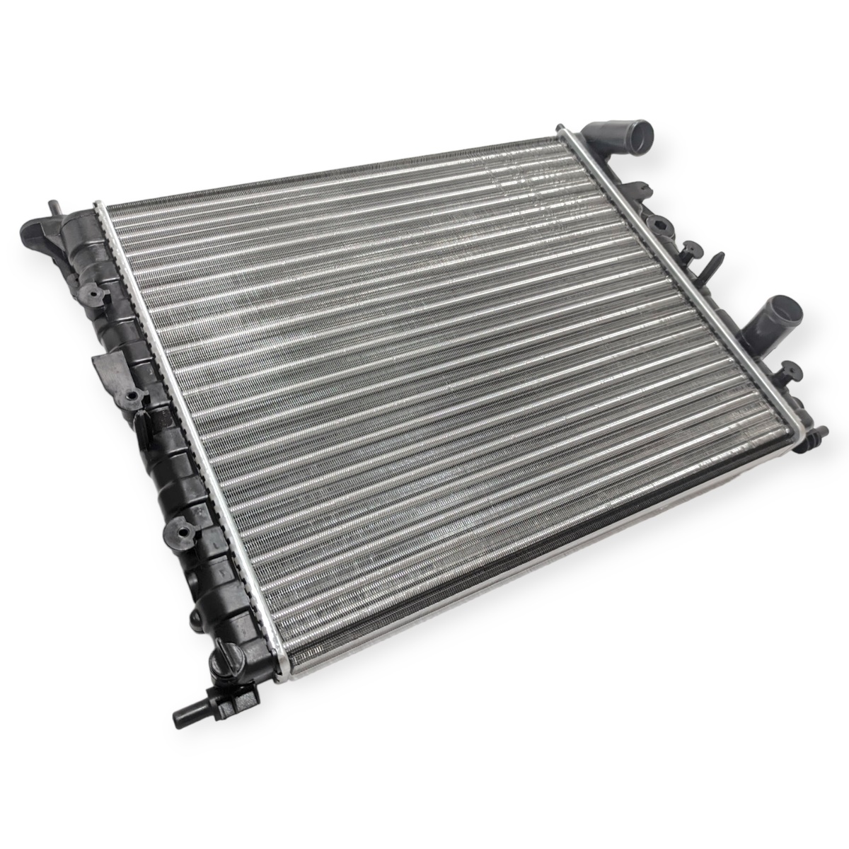 Радіатор охолодження Logan, Kangoo, Sandero, Megane I 1.2-2.0 (no A/C) Без Кондиц. (H=430;W=378;T=24) 7700838134 SHIKOO