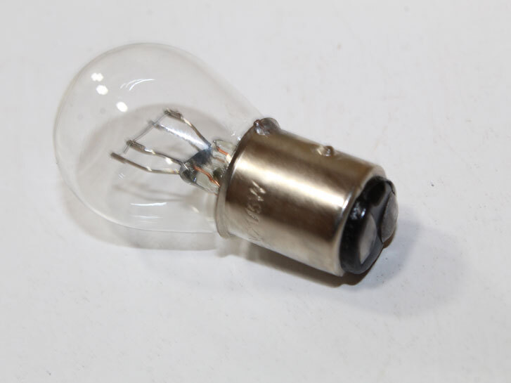 Лампа 12в цокольна P21/5w стопів 2х конт. мін. 10шт. 12V21/5W BAY15D