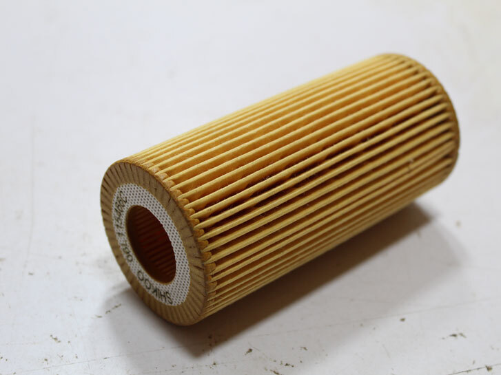 Фільтр масляний VW Golf VI-VII, Passat B7, T6, Jetta IV, Octavia III, Super B, Yeti, Q3, Q5, 1.8-2.0TS 06L115466C SHIKOO