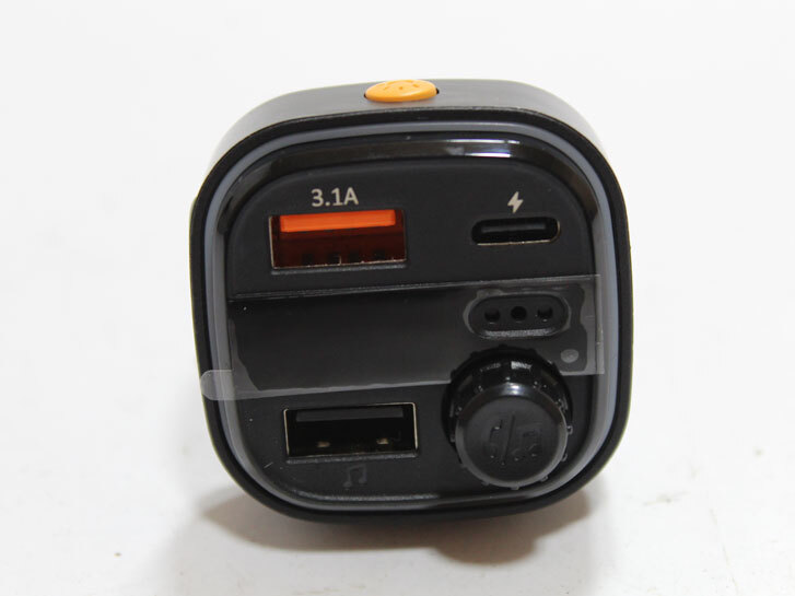 Зарядний пристрій для телефону 12-24V, 2 USB 3.1А+PD+ MP3 Player+ U-disk+режим перемикання світла