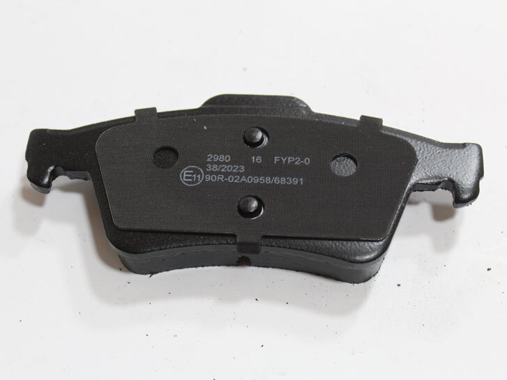 Колодки задні гальмівні OPEL OPEL VECTRA C (Z02) 2.2 2002.04-2009.01, FORD C-MAX II, FOCUS III BP2980 BREMSI