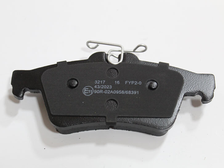 Колодки задні гальмівні MAZDA 3 ЛІФТБЕК (BK) 1.6 1999.09-2009.12, FORD C-MAX, RENAULT ESPACE IV (JK0/1_), LAGUNA III, MEGANE II BP3217 BREMSI