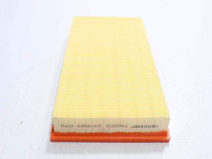 Фільтр повітряний VW Golf IV, Octavia Tour, 1.4- 3.2, 96-10 FA0203 BREMSI