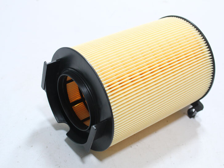Фільтр повітряний VW Golf V,VI, Passat B6, Leon, Octavia A5, 1.4-2.0 круглый FA0653 BREMSI