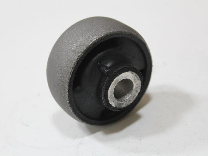 Сайлентблок важеля (переднього/ззаду) VW Caddy/Skoda Superb II 04- 12MM5C0407183SHIKOO