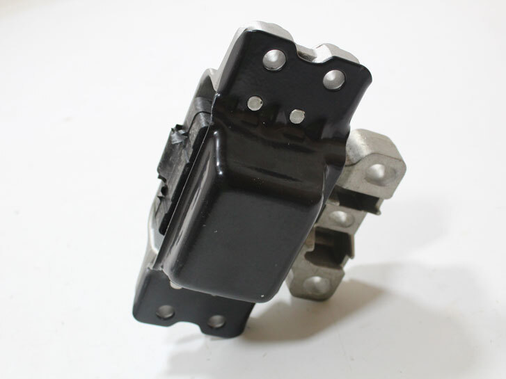 Подушка КПП VW Caddy 03- (L)1K0199555MSHIKOO