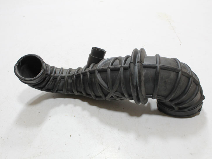 Патрубок повітрянного фільтра FORD CONNECT 2002-2013 (1.8 TDCI з патрубком)1M519R504ABSHIKOO